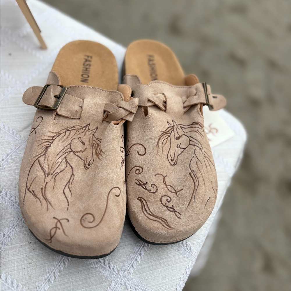 Beige clog with Horse freehand burnt on